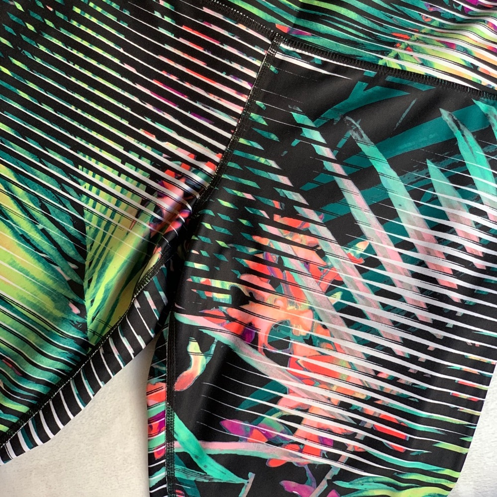 GAP fit Multi Color Workout -Yoga pants-Size Large
